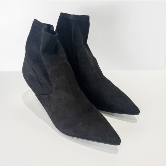 Alfani Bambey Faux Suede Ankle Boots Black - Picture 3 of 6